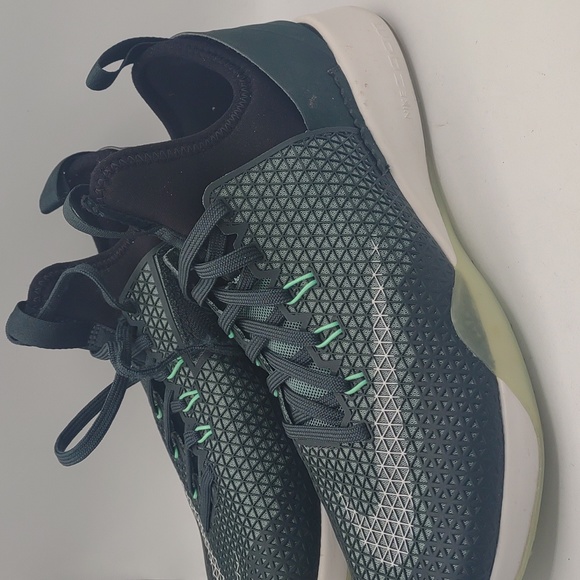 Nike air zoom strong Sz 8 green Cut Velcro straps modified running shoe athletic - Picture 4 of 10